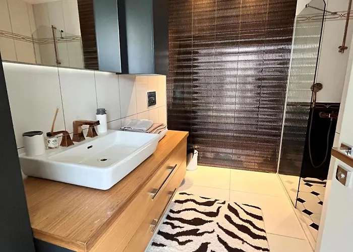 In A Modern With A Private Pool In Vila *