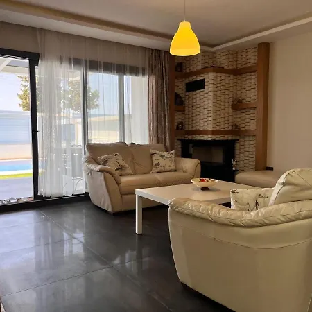 In A Modern With A Private Pool In Villa *