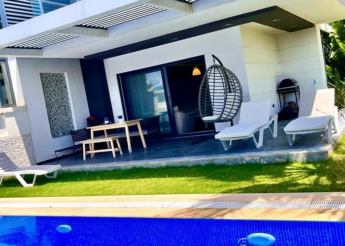 빌라 In A Modern With A Private Pool In